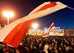 Андрей Санников: Оппозиция готова отстаивать результаты выборов на улице