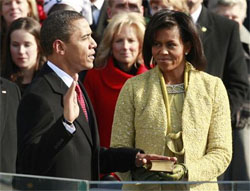 Obama becomes first black U.S. president (Photo)