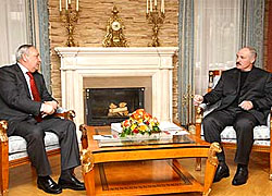 Белорусский диктатор встретился с президентом непризнанной Абхазии