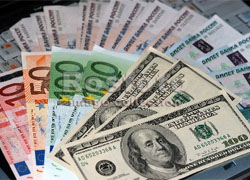 National Bank: Belarusians busy buying foreign currency in September