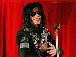 Майкл Джексон заработал после смерти $700 миллионов