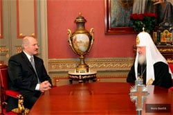 Patriarch’s visit to Belarus criticized – friendship with dictators is risky