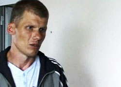 Witness of tortures accused of theft