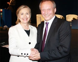Хиллари Клинтон встретилась с белорусскими демократами (Фото)
