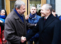 Санников и Некляев - лидеры сбора подписей среди оппозиционных кандидатов