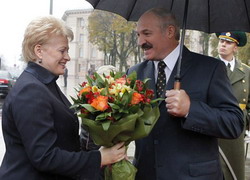Лукашенко поздравил Грибаускайте с днем рождения