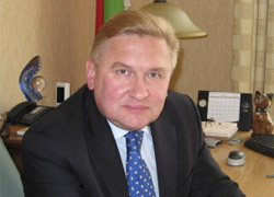 Belarusian ambassador to UK tells blatant lie
