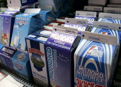 Российские производители молока обвинили белорусов в демпинге
