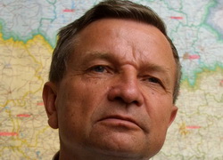 Экс-министра обороны Павла Козловского все-таки зарегистрировали
