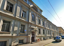 Banner “Grind Luka” on Belarusian embassy in St Petersburg