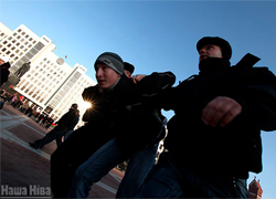 В Минске задержали молодофронтовцев
