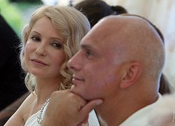 Муж Тимошенко попросил политического убежища в Чехии