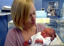 Белоруске, родившей на польской границе, выставили счет в 9 000 долларов