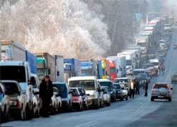 На белорусско-литовской границе замерзают водители грузовиков