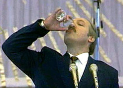 Lukashenko drank cognac in working hours