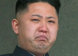 Ким Чен Ын повредил лодыжки во время «инспекций»
