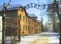 В Германии будут судить 50 надзирателей Освенцима