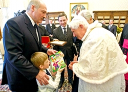 Lukashenka calls on Catholic Church to be his “advocate” in West