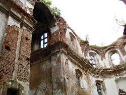 Под Оршей уничтожают монастырь XVIII века