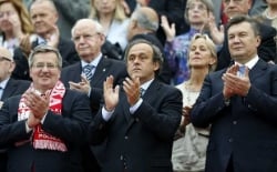 Lukashenka to sit near Polish president at Euro 2012?