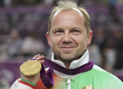 Cергей Мартынов завоевал золотую медаль на Олимпиаде (Фото)