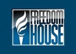 Freedom House: Лукашэнка помсціць за «плюшавае бамбаванне»
