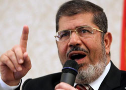 Мурси судят по обвинению в шпионаже