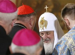 Патриарх Кирилл подписал соглашение о примирении с главой польских католиков