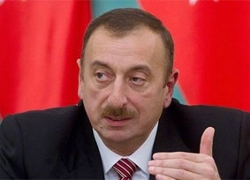 Алиев прилетел в Минск