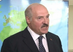 Lukashenka tries to frighten Western ambassadors