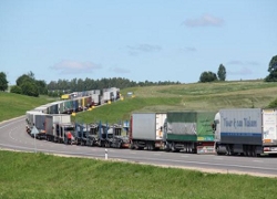 Half thousand trucks "stuck" on the border with Lithuania
