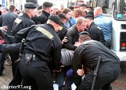Массовые аресты наблюдателей в Минске