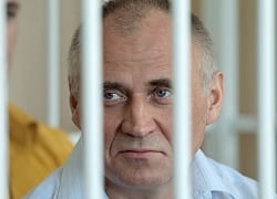 Николая Статкевича должны перевести из тюрьмы в колонию 12 января