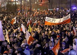100-тысячны марш у Дзень Незалежнасці Польшчы(Фота, відэа)