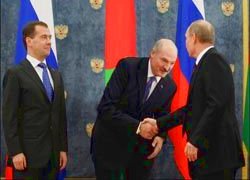 Россия выставила Лукашенко счет на $2,5 миллиарда