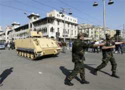 Против демонстрантов в Каире бросили танки