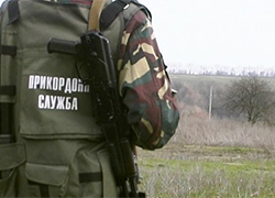 Украинских пограничников взяли в осаду в Крыму