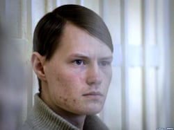 Political prisoner Lobau meets with his mother in correctional facility