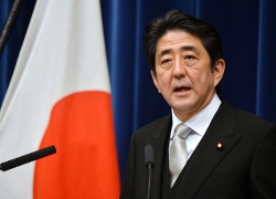 На выборах в Японии побеждает партия Синдзо Абэ