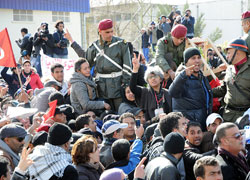 Беспарадкі ў Тунісе: затрыманыя 375 чалавек