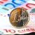 На монетах евро появилась «Погоня»