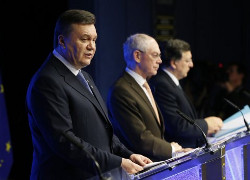В Брюсселе Янукович два часа говорил с Баррозу и Ромпеем