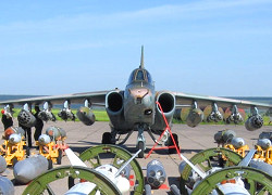 ААН: Беларусь пастаўляе ў Судан Су-25 і С-8
