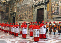 Черный дым над Ватиканом: Папу не выбрали и со второго раза
