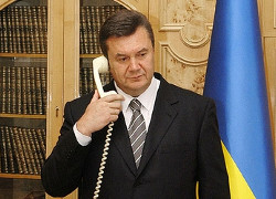 Янукович не отвечал на звонки, потому что говорил с Путиным?