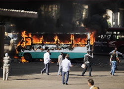 Беспорядки в Каире: десятки раненых
