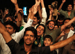 Выборы в Пакистане выиграла партия бывшего политзаключенного