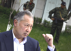 Бакиев грозит кыргызским властям Гаагским трибуналом