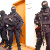 Российская полиция штурмует офис правозащитников в Москве