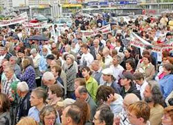 Падатак на «дармаедаў»: Лукашэнка разгледзіць праект дэкрэта